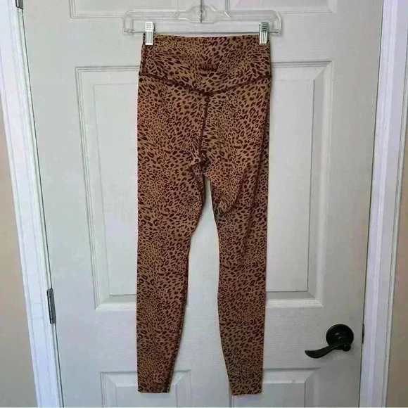 NIKE Women’s Yoga Leggings Lot Of 3 Leggings Sz XS/Small - Picture 6 of 16